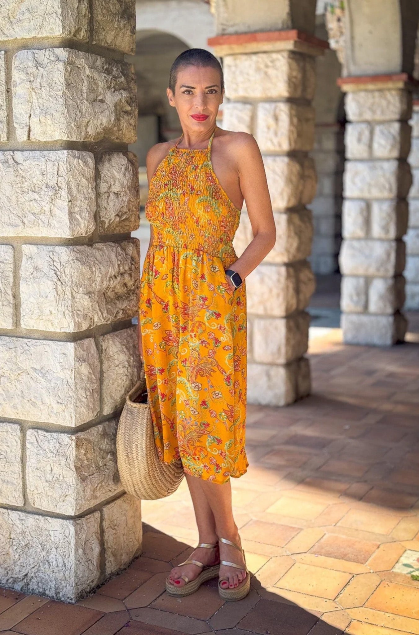 Robe dos nu en soie / Robe smockée en soie / Robe mi-longue vintage / robe midi / robe d'été / robe légère
