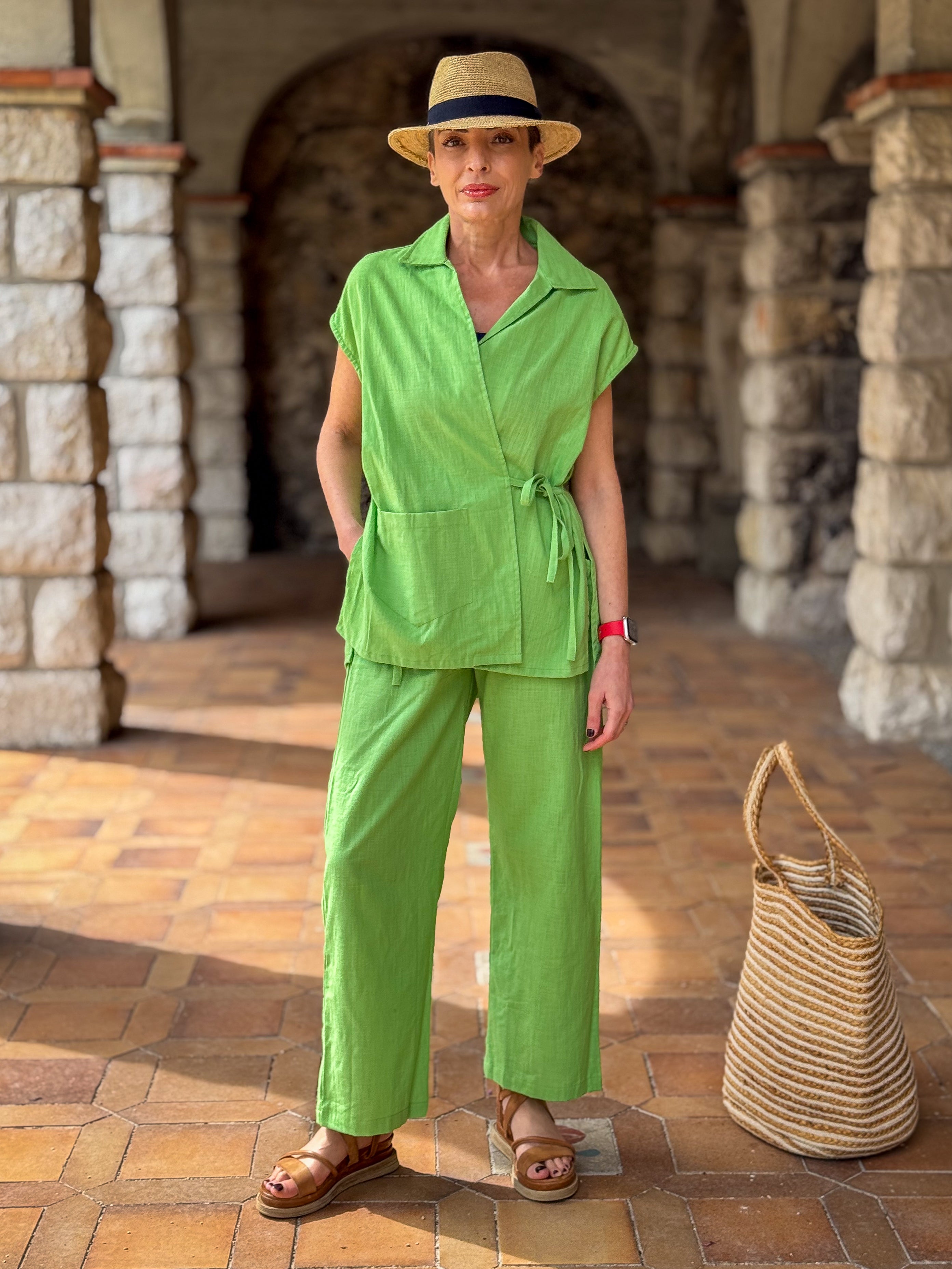 Green Linen Kimono & Pants Set – Natural Elegance and Artisanal Comfort
