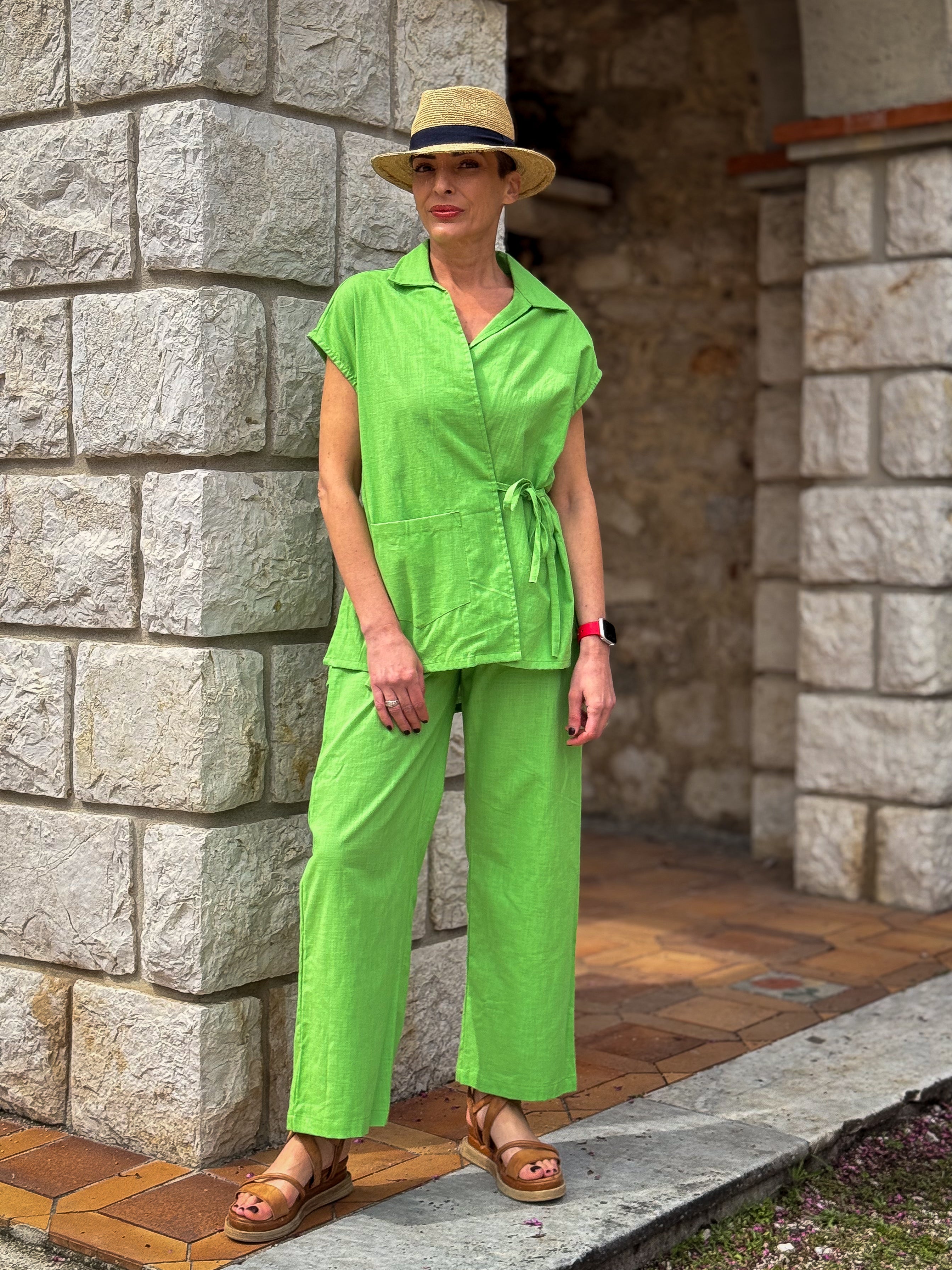 Green Linen Kimono & Pants Set – Natural Elegance and Artisanal Comfort
