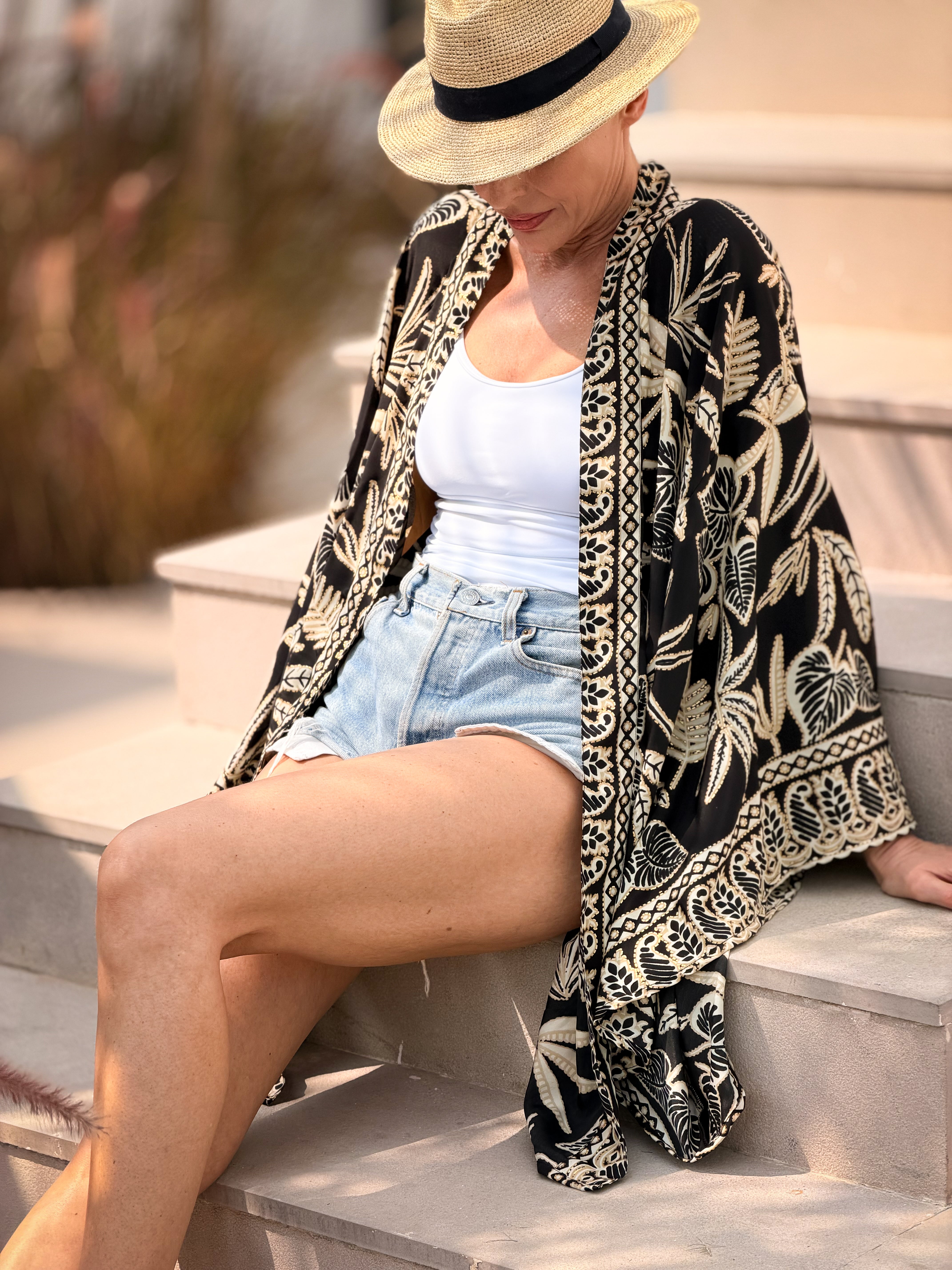 Short vintage silk kimono – Japanese inspiration