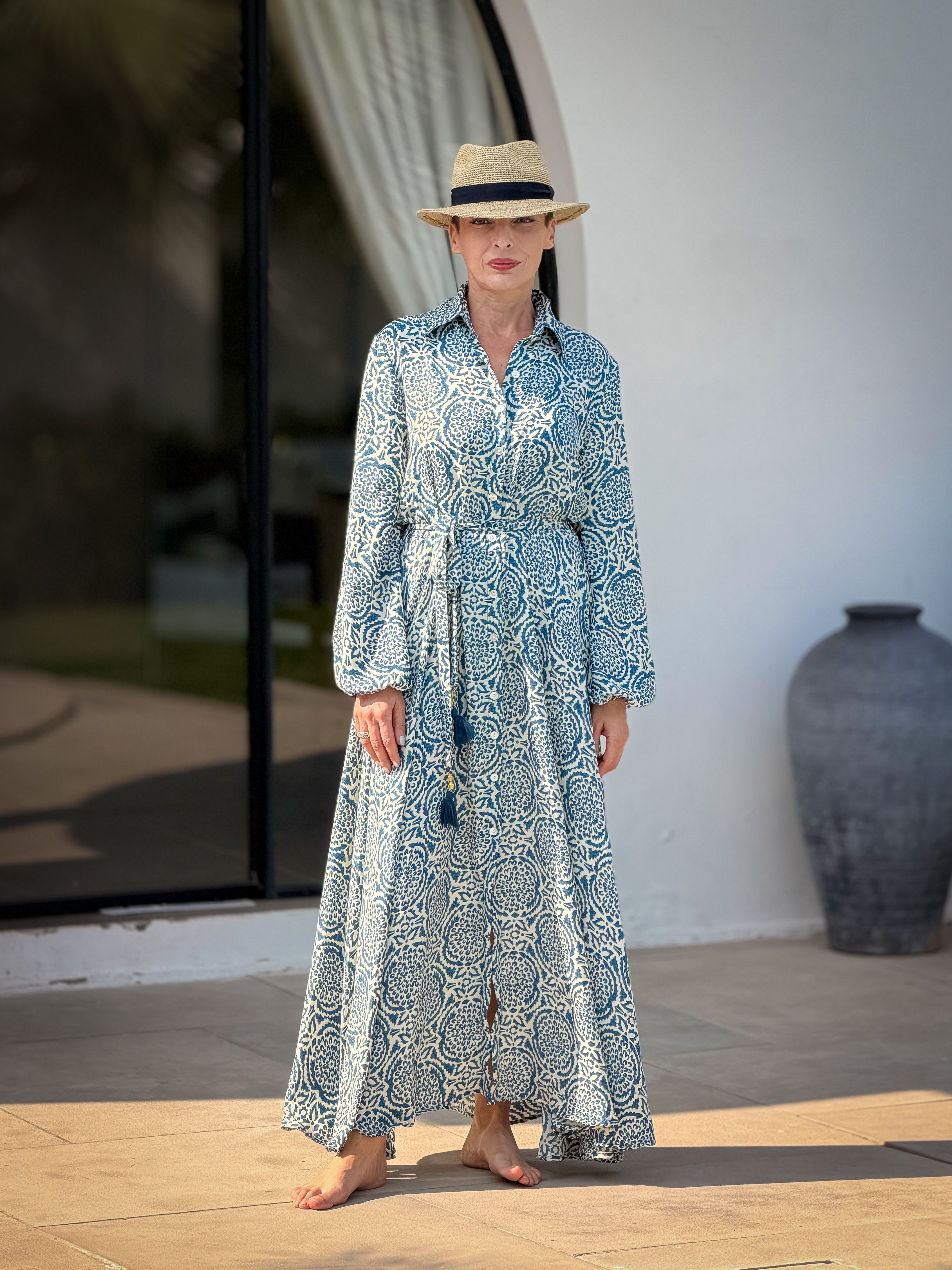 Robe longue vintage en soie – robe chemise fluide ceinturée