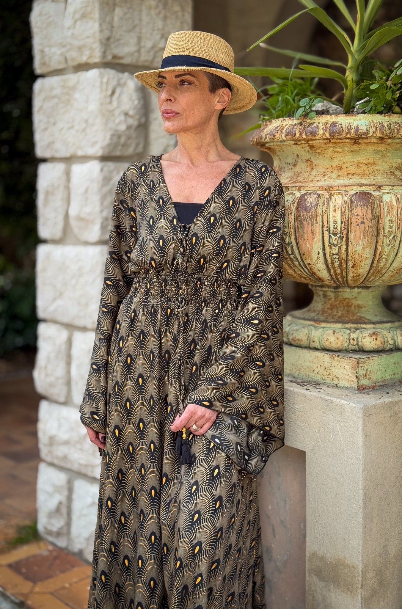 Robe longue boho en soie, robe vintage en soie, robe décolleté, robe smockée, robe gypsy bohème, robe manches évasées, robe d'été