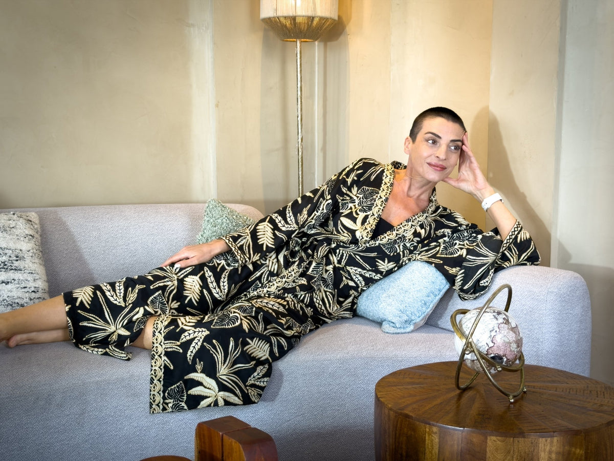 Kimono long en soie vintage – robe d’intérieur ceinturée – peignoir vintage en soie