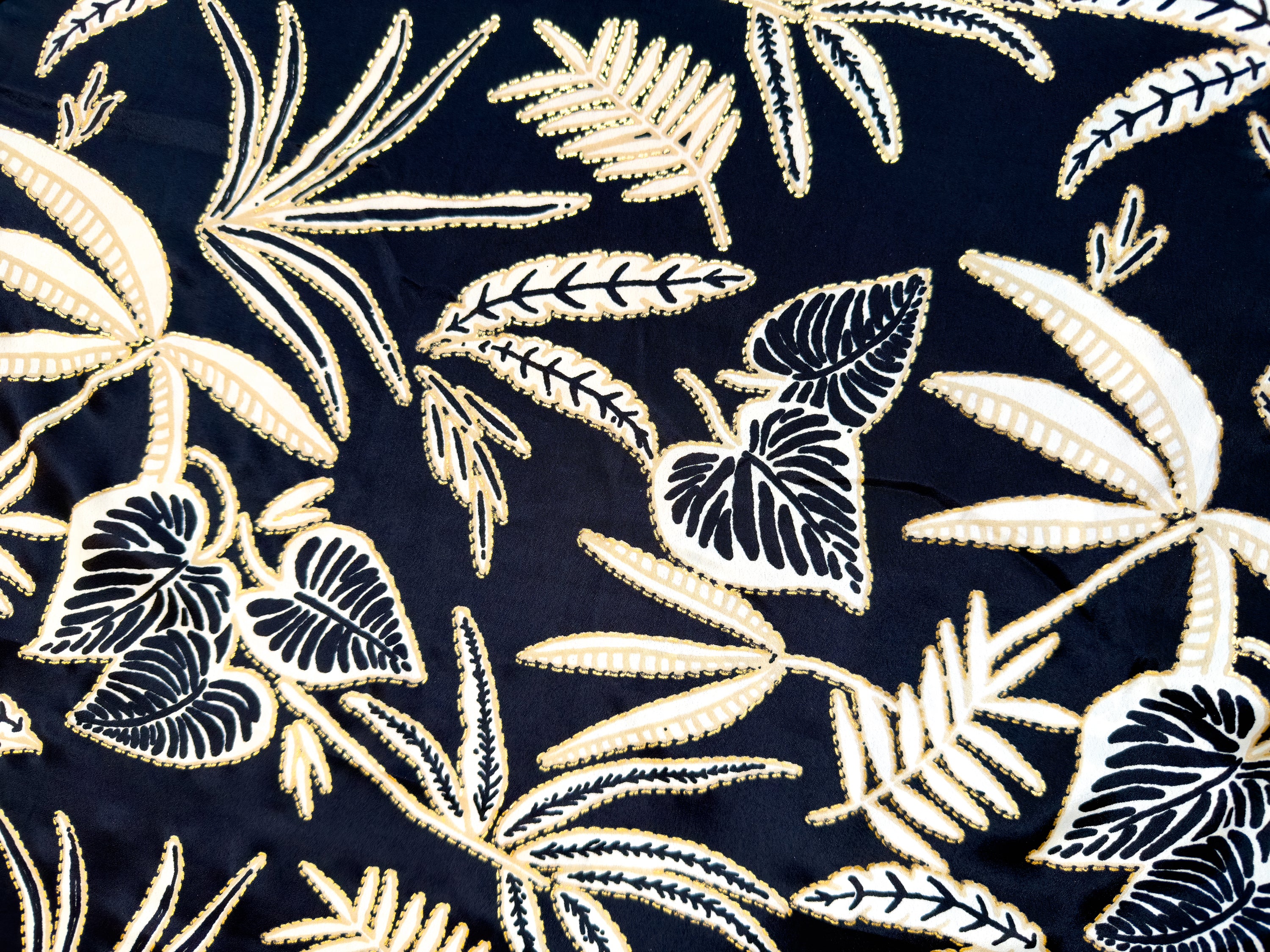 Kimono long en soie vintage – robe d’intérieur ceinturée – peignoir vintage en soie