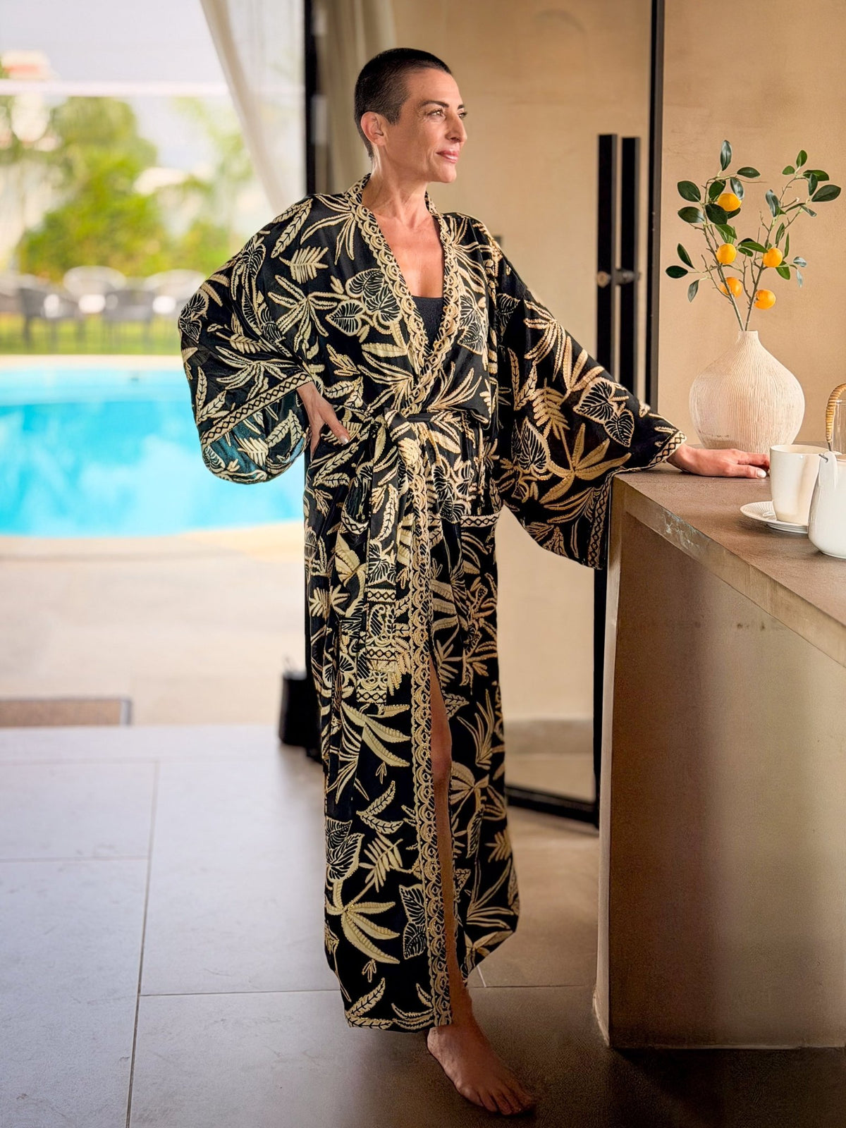 Kimono long en soie vintage – robe d’intérieur ceinturée – peignoir vintage en soie