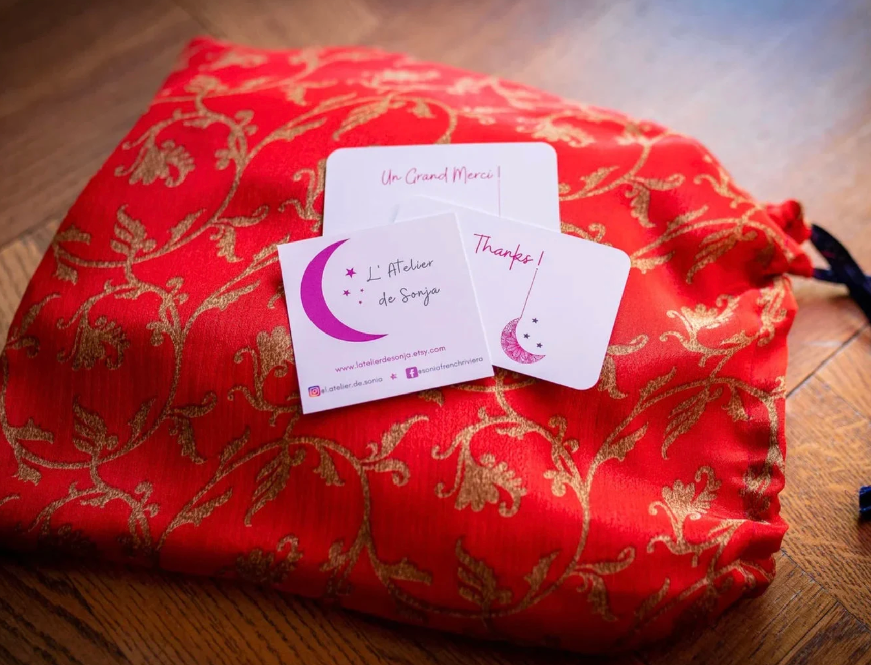 Kimono long en soie vintage – robe d’intérieur ceinturée – peignoir vintage en soie