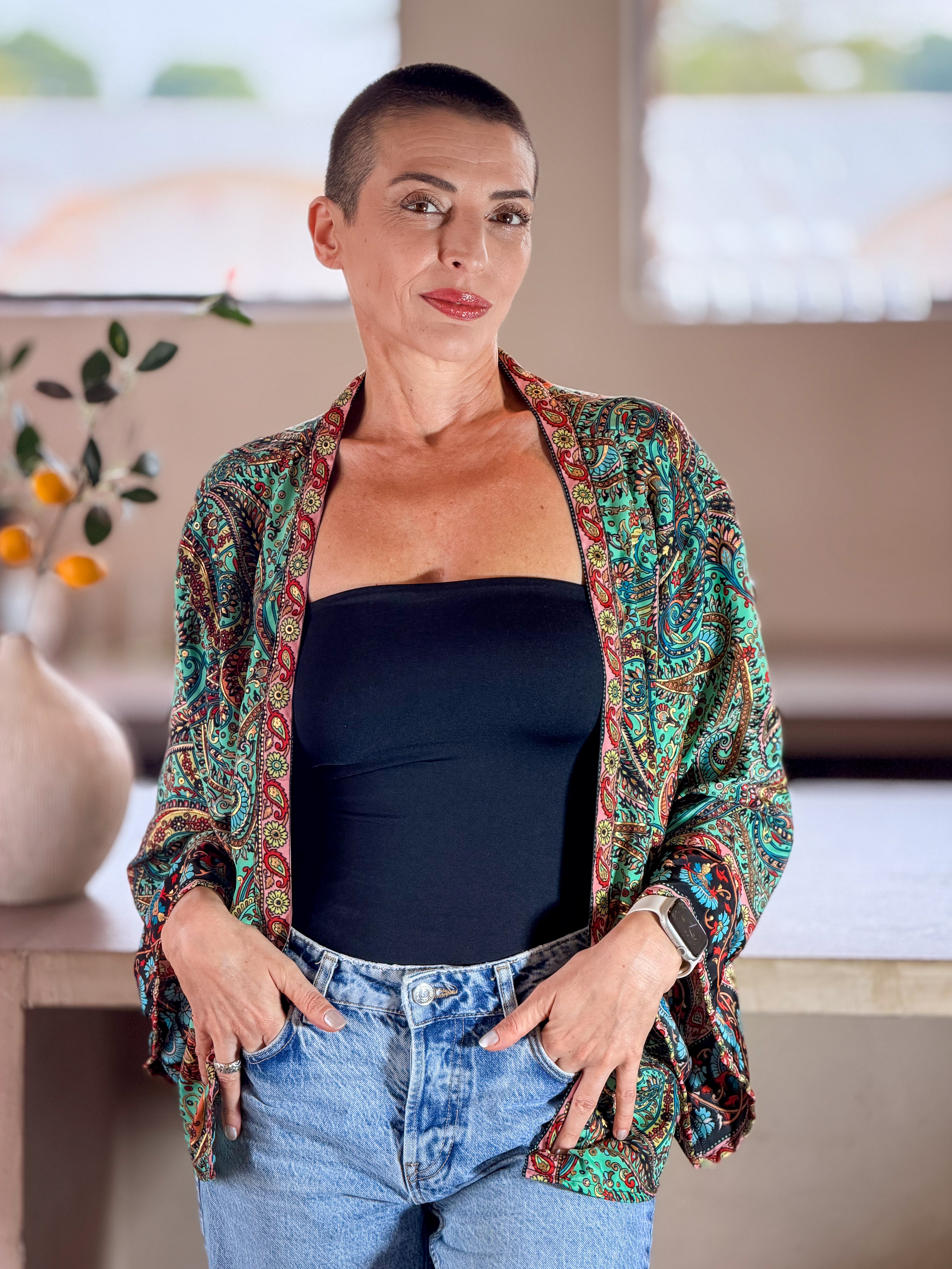 Veste kimono en soie vintage – veste courte ouverte femme – veste bohème chic