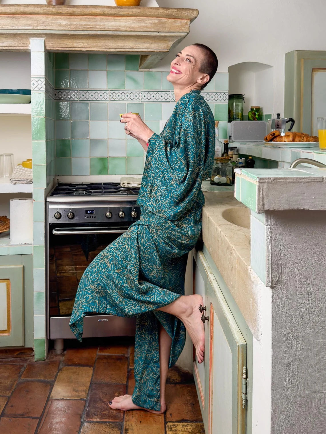 Kimono long en soie, robe Boho Lounge, robe de chambre, kimono vintage avec ceinture, cadeau de Noël, cadeaux pour elle