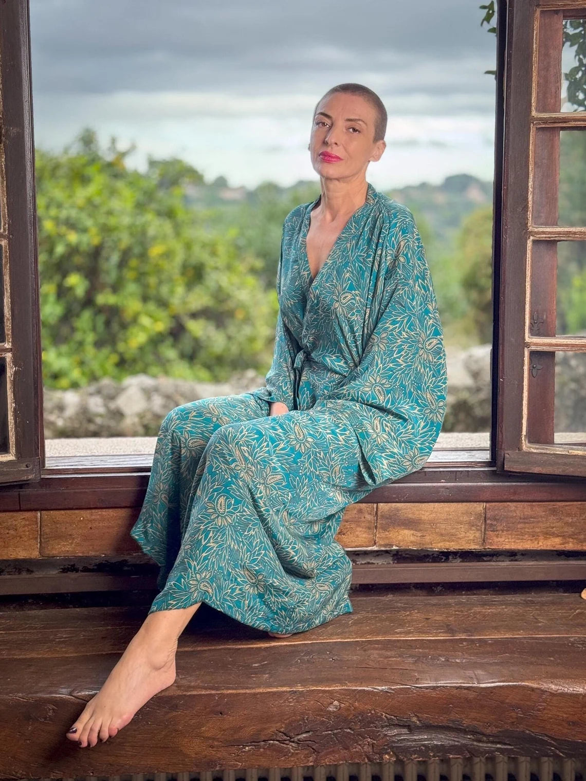 Kimono long en soie, robe Boho Lounge, robe de chambre, kimono vintage avec ceinture, cadeau de Noël, cadeaux pour elle