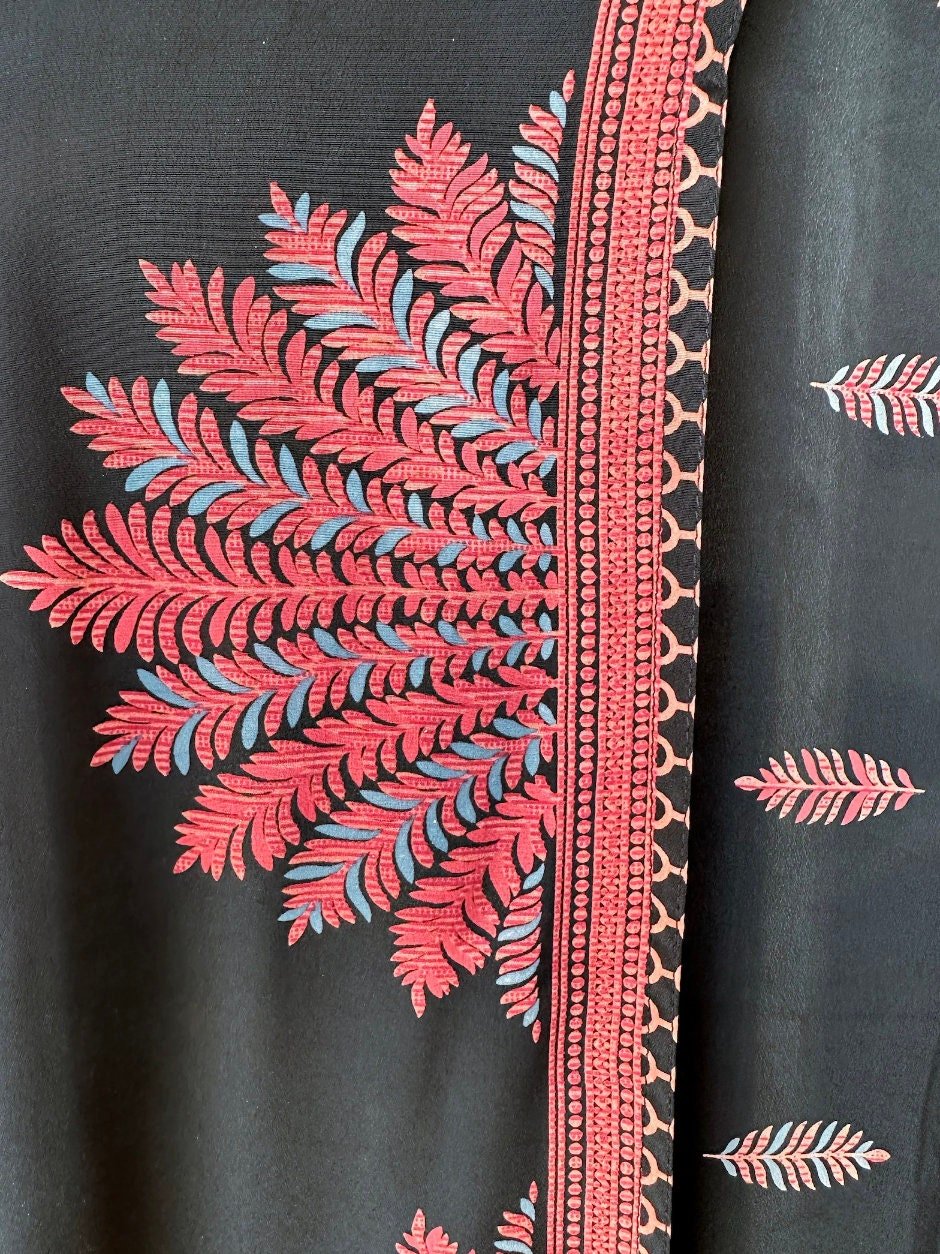 Robe longue en soie bohème, robe en soie vintage, robe décolleté plongeant, robe froncée, robe gitane bohème, robe à manches évasées, robe d'été