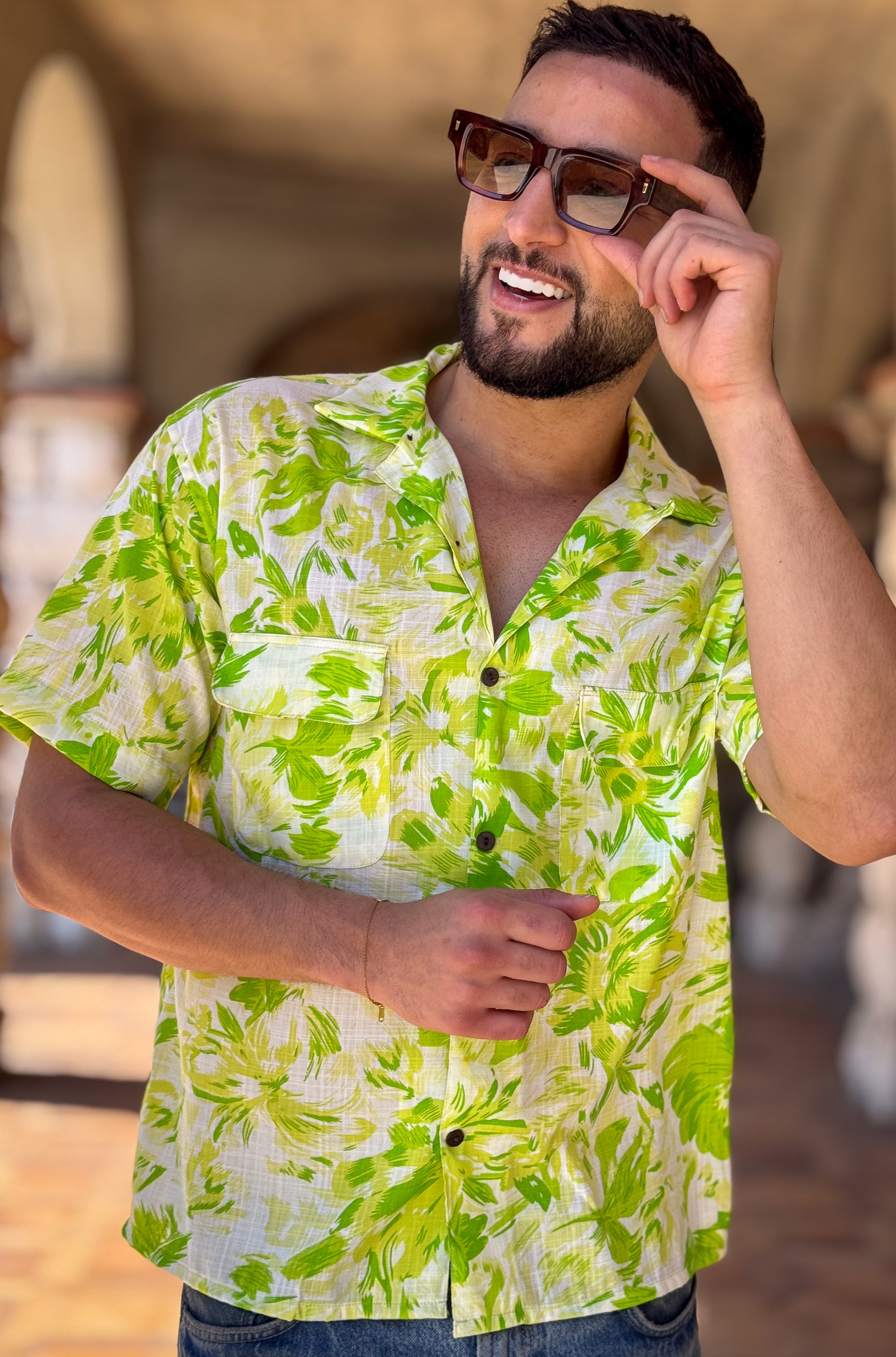 Men’s Vintage short sleeves Shirt – Cuban Collar, Coconut Buttons & Retro Charm – Gift for Him
