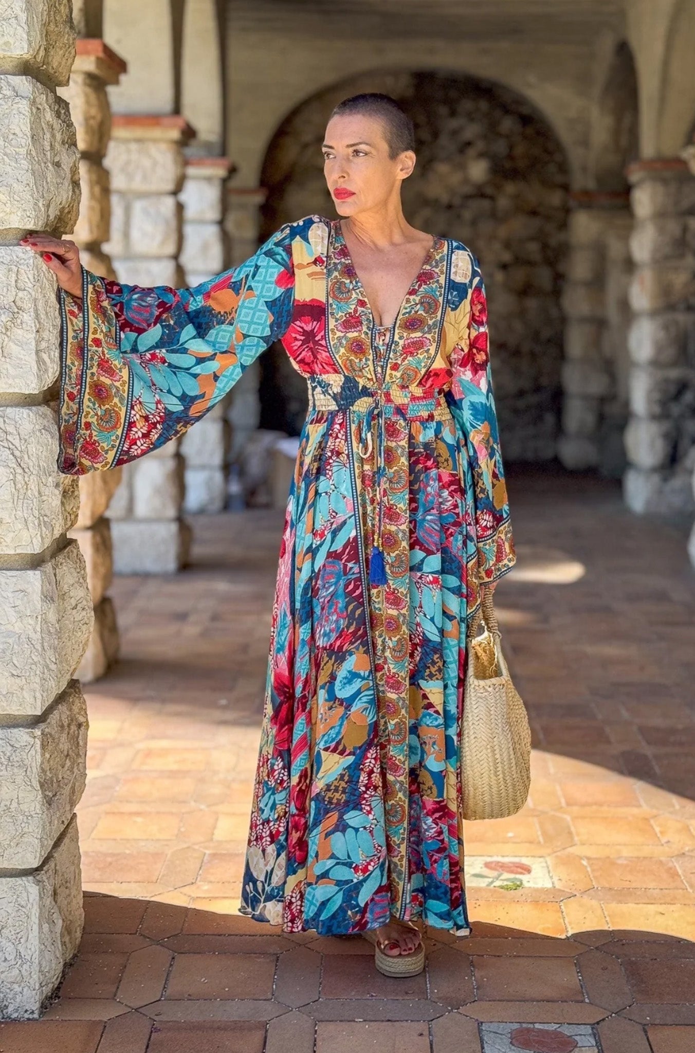 Robe longue boho en soie, robe vintage en soie, robe décolleté, robe smockée, robe gypsy bohème, robe manches évasées, robe d'été