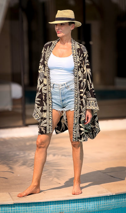 Short vintage silk kimono – Japanese inspiration