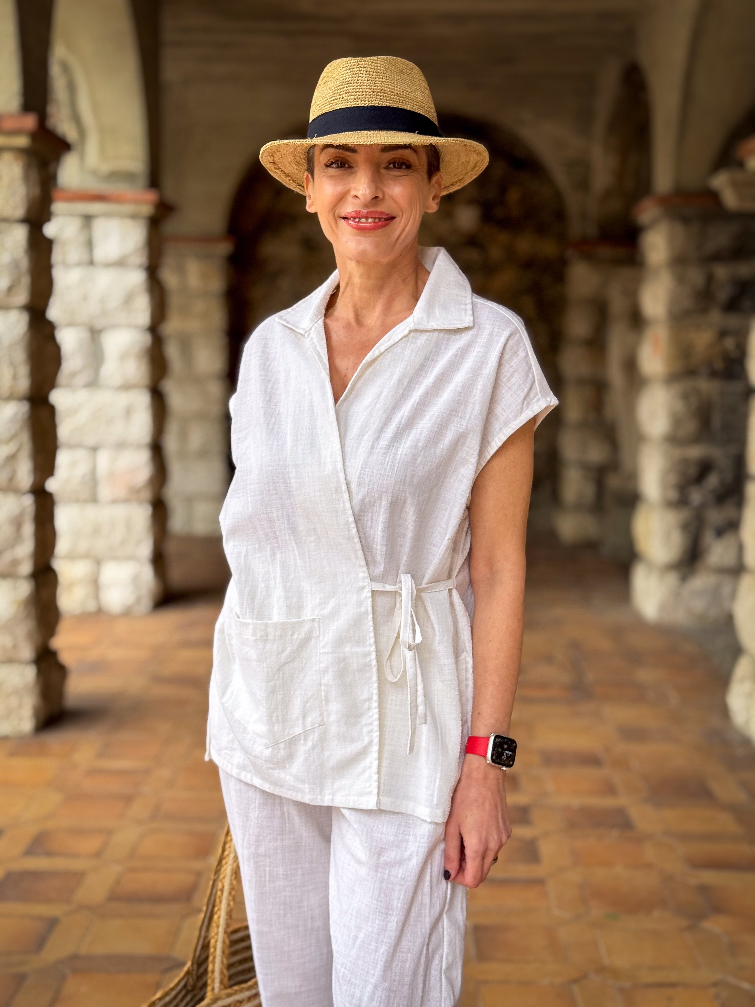 White Linen Kimono & Pants Set – Natural Elegance and Artisanal Comfort