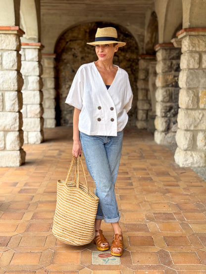 Short Jacket & Linen Pants Set – Natural Elegance and Artisanal Comfort