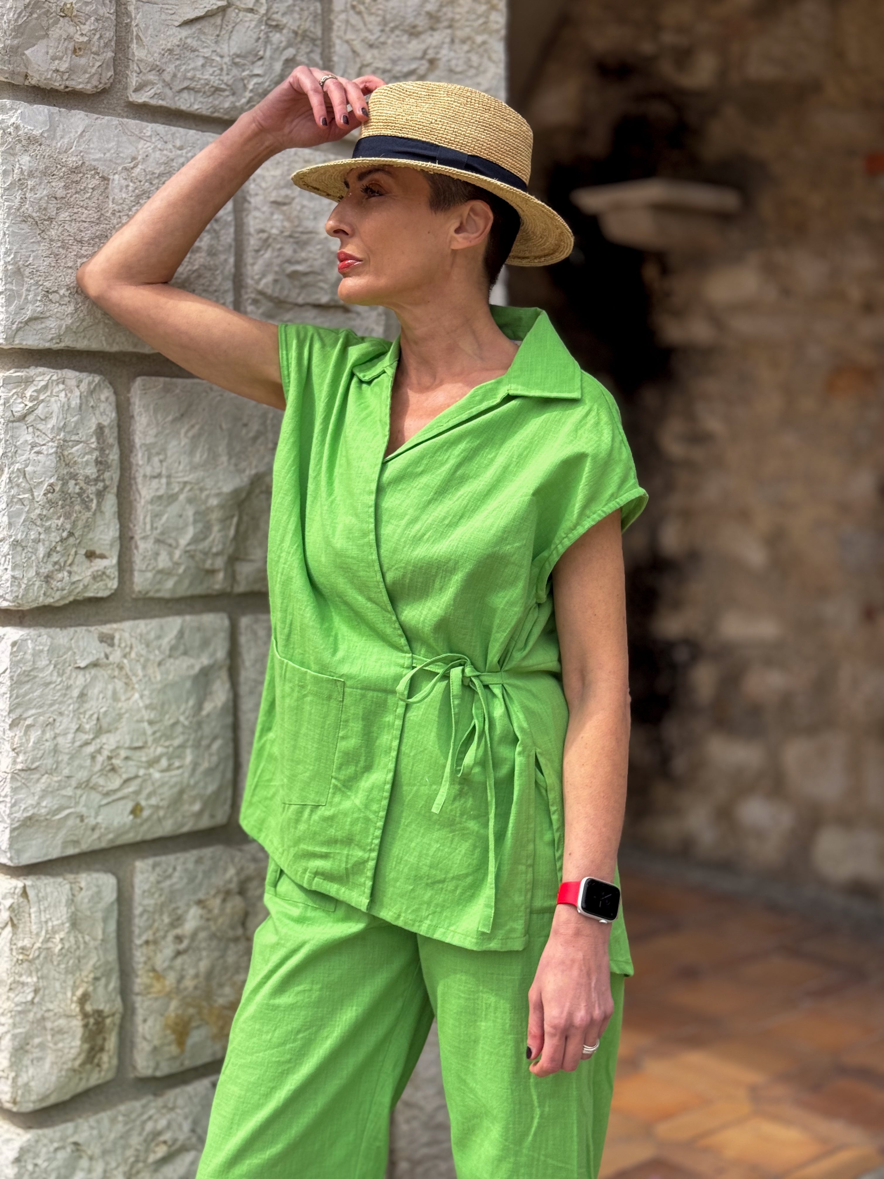 Green Linen Kimono & Pants Set – Natural Elegance and Artisanal Comfort