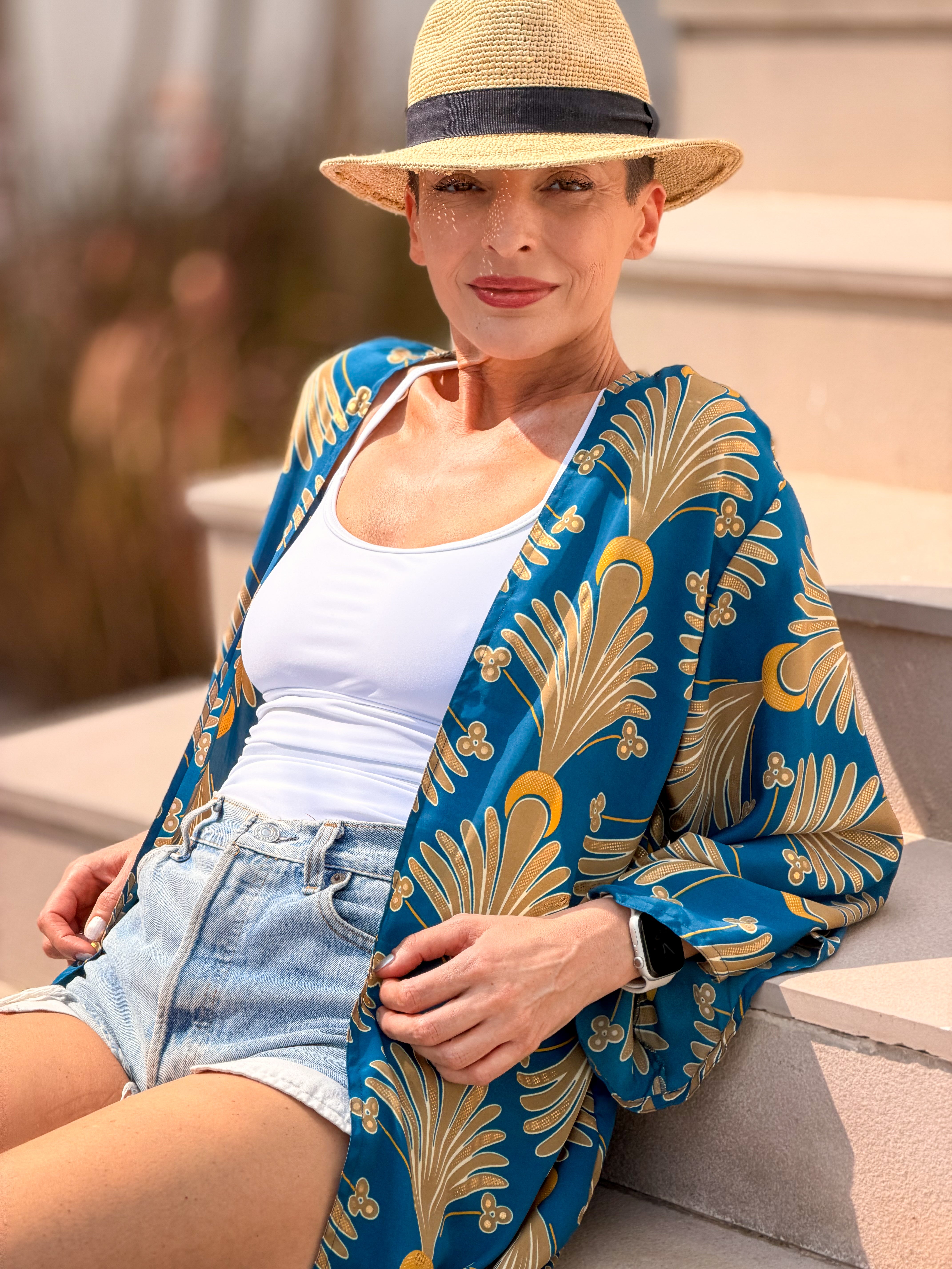Blue Vintage Silk Kimono – open front – elegant boho style