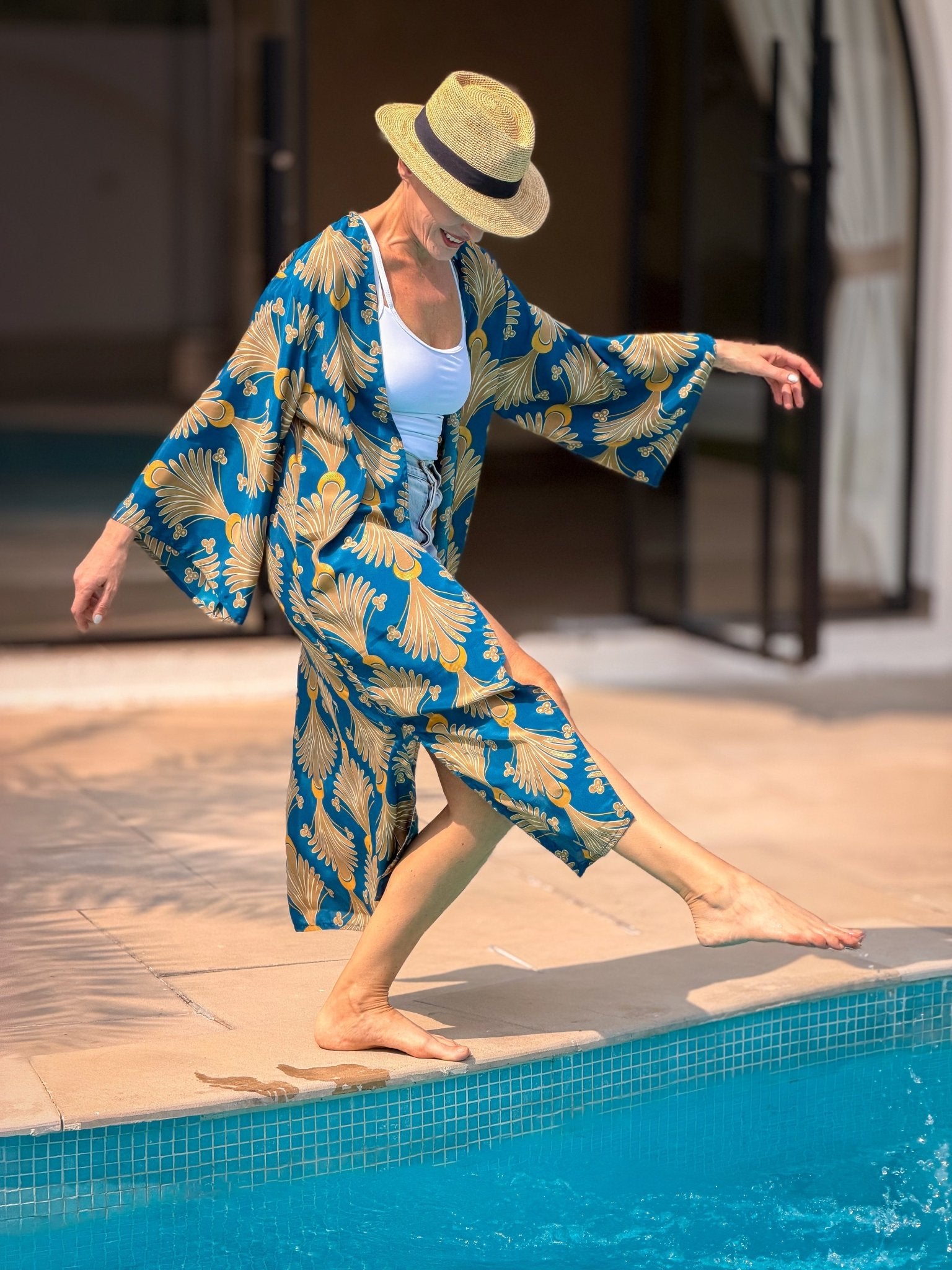 Blue Vintage Silk Kimono – open front – elegant boho style