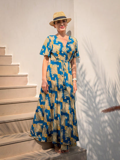 Robe portefeuille bohème en soie  – manches courtes, décolleté V, coupe fluide