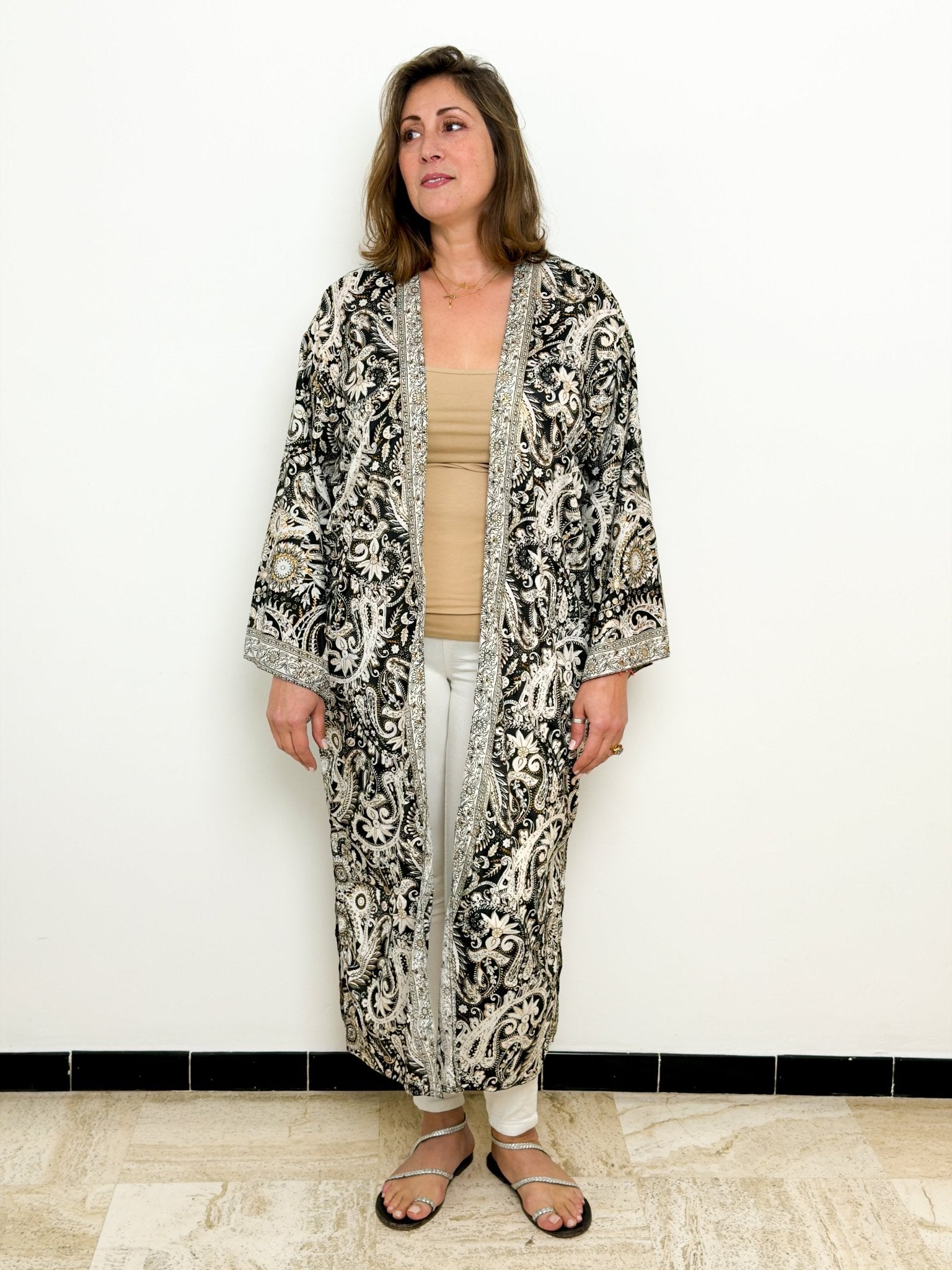 White Vintage Silk Kimono – open front – elegant boho style
