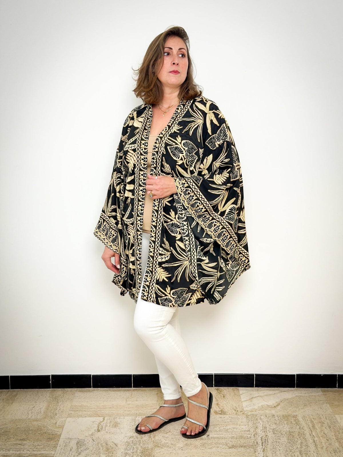 Short vintage silk kimono – Japanese inspiration