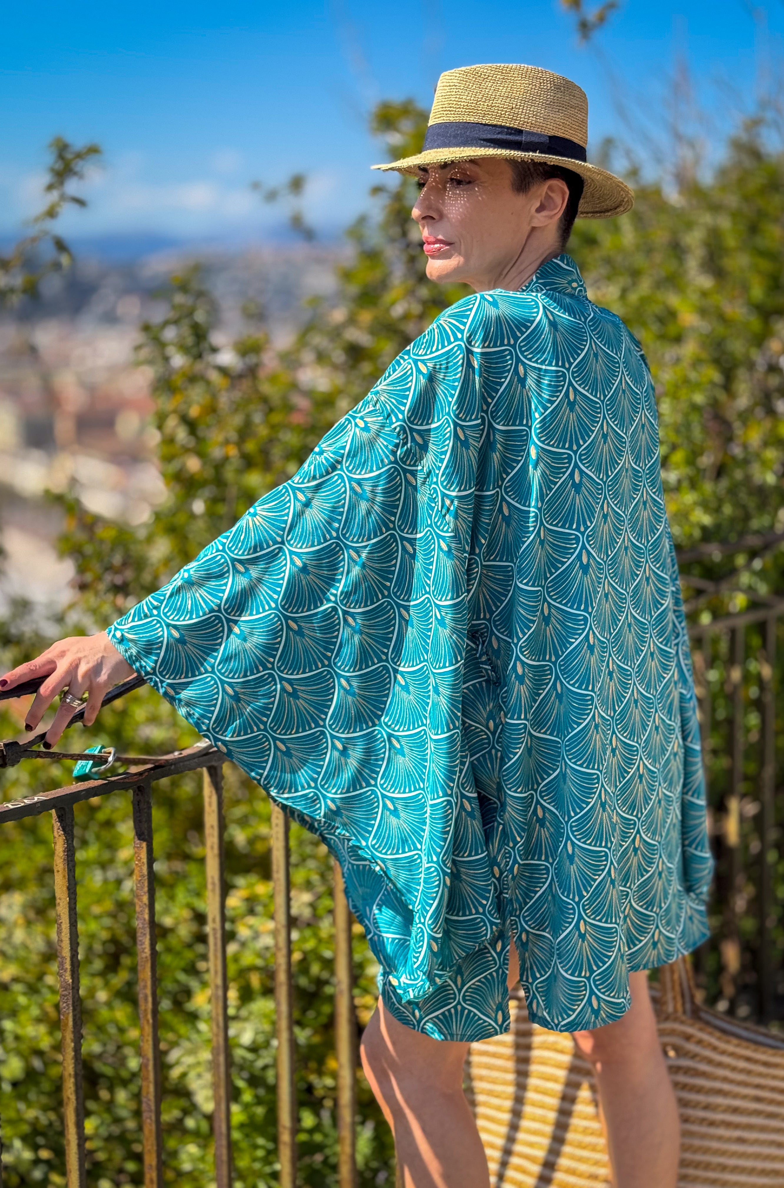 Silk short kimono, sil kimono with belt, vintage kimono, boho kimono, dressing gown, Christmas gift, gift for her