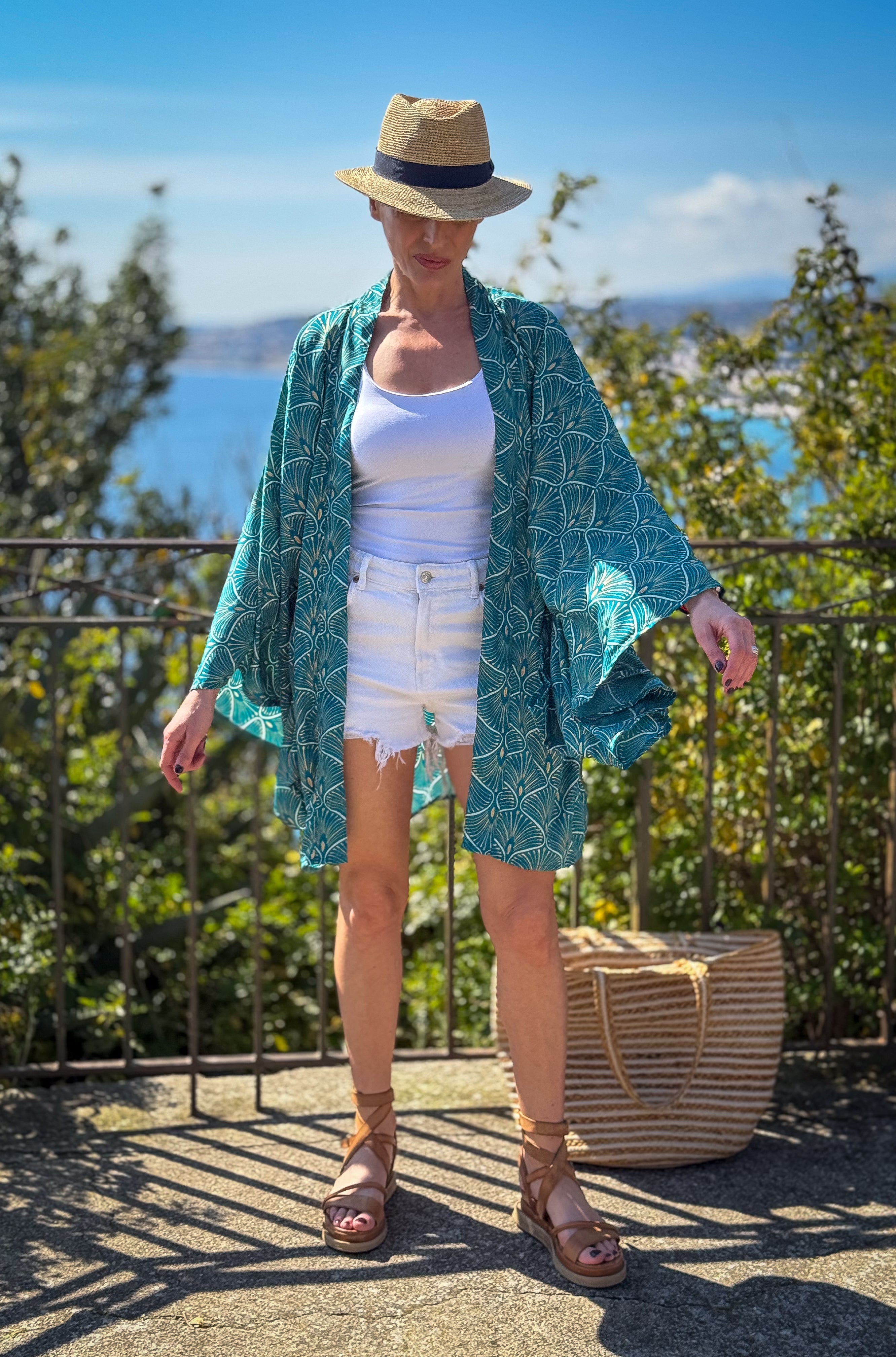 Silk short kimono, sil kimono with belt, vintage kimono, boho kimono, dressing gown, Christmas gift, gift for her