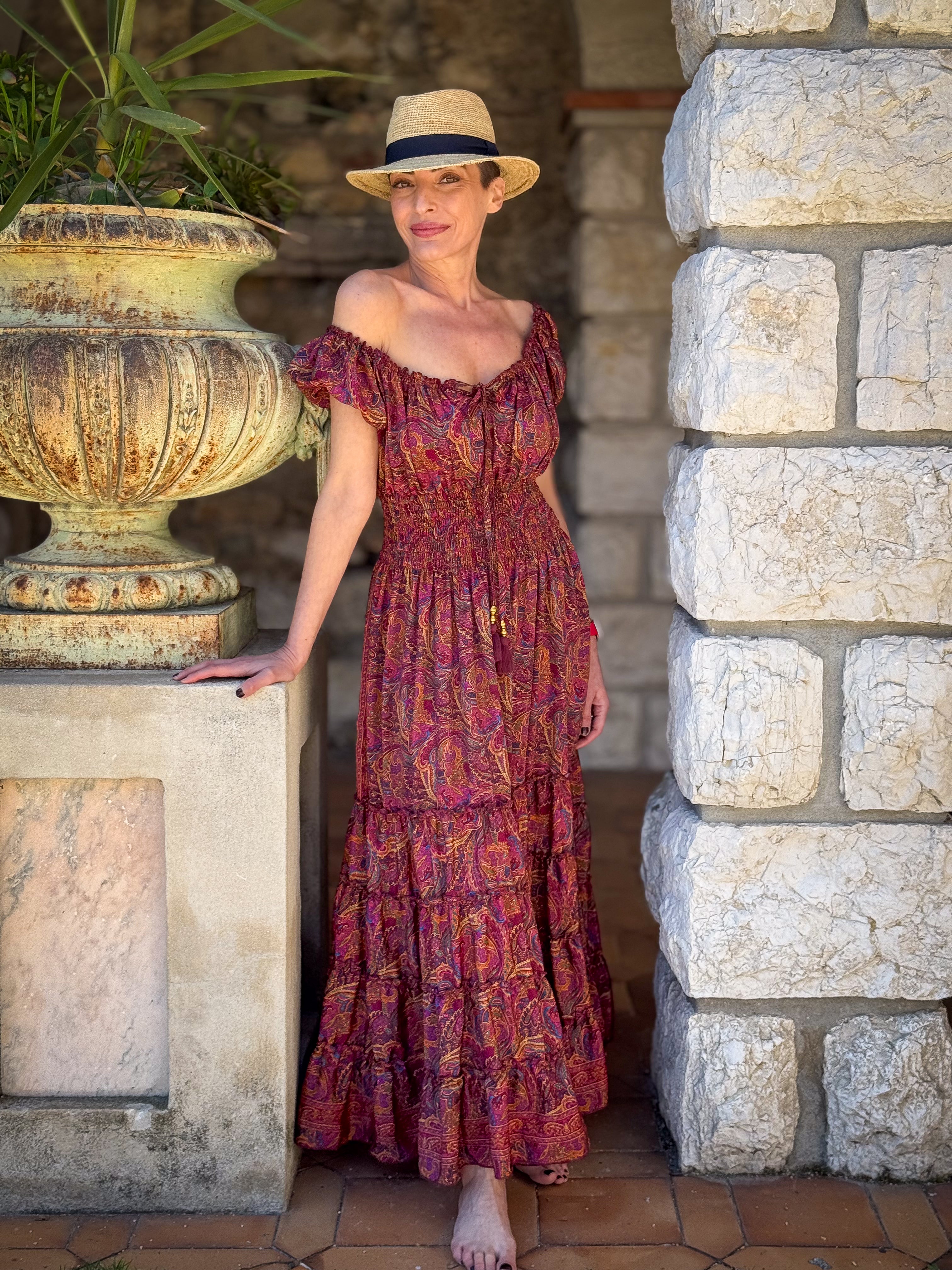 Robe longue bohème à volants /Robe épaules dénudées/ Robe en soie vintage / Robe longue gypsy/ Robe longue col bardot