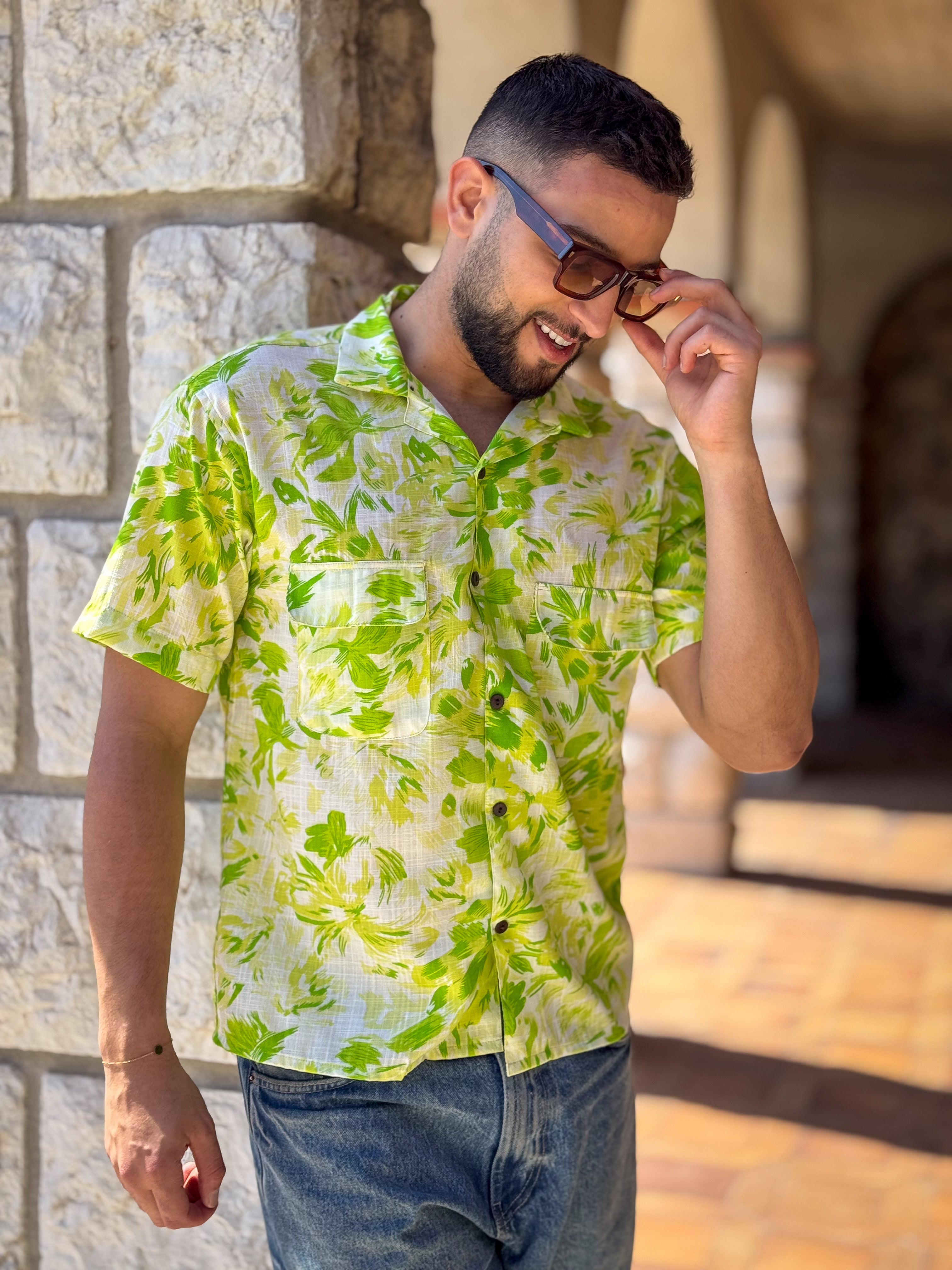 Men’s Vintage short sleeves Shirt – Cuban Collar, Coconut Buttons & Retro Charm – Gift for Him
