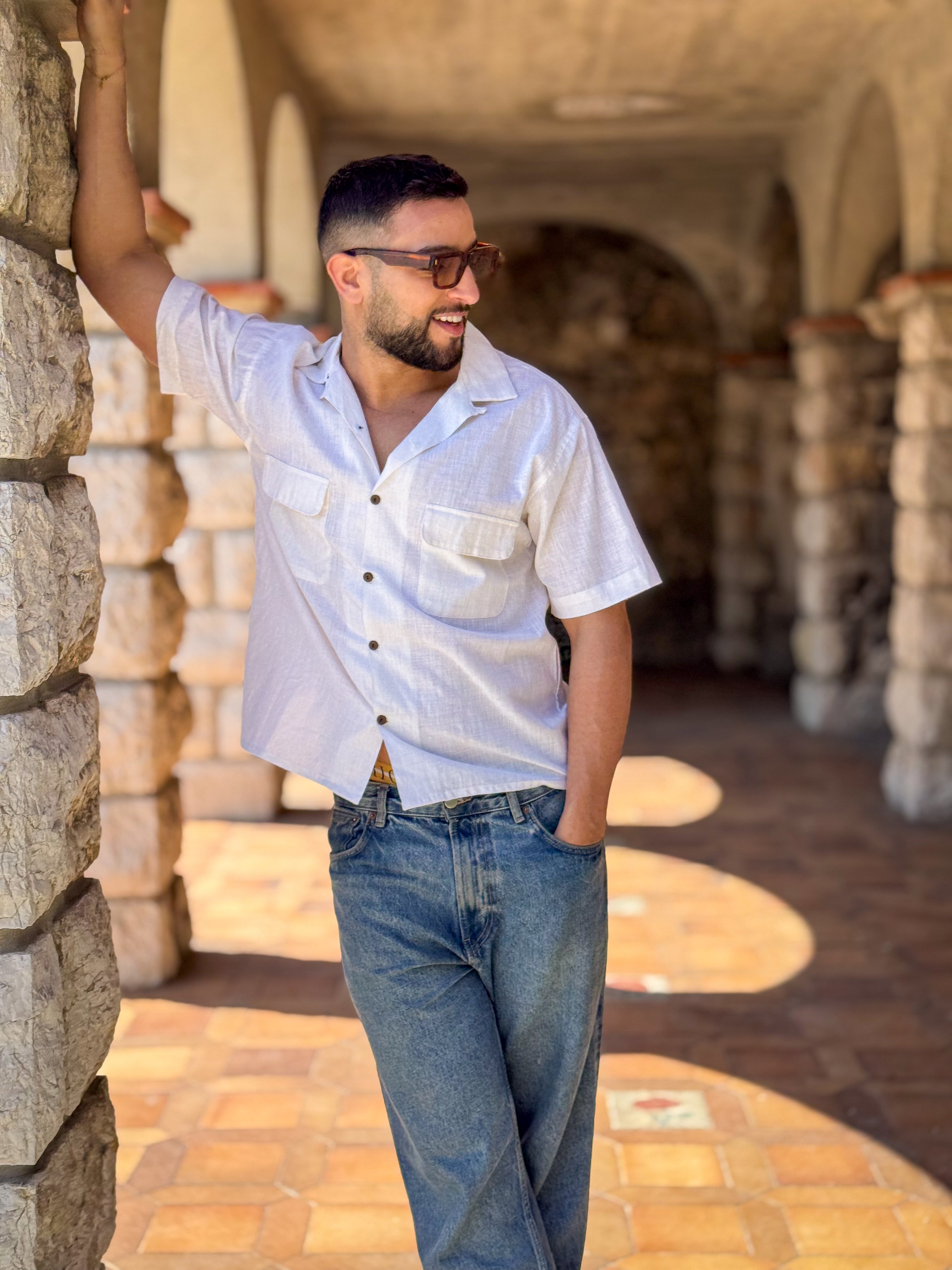Men’s Vintage White Linen Shirt – Cuban Collar, Coconut Buttons & Timeless Style – Gift for Him