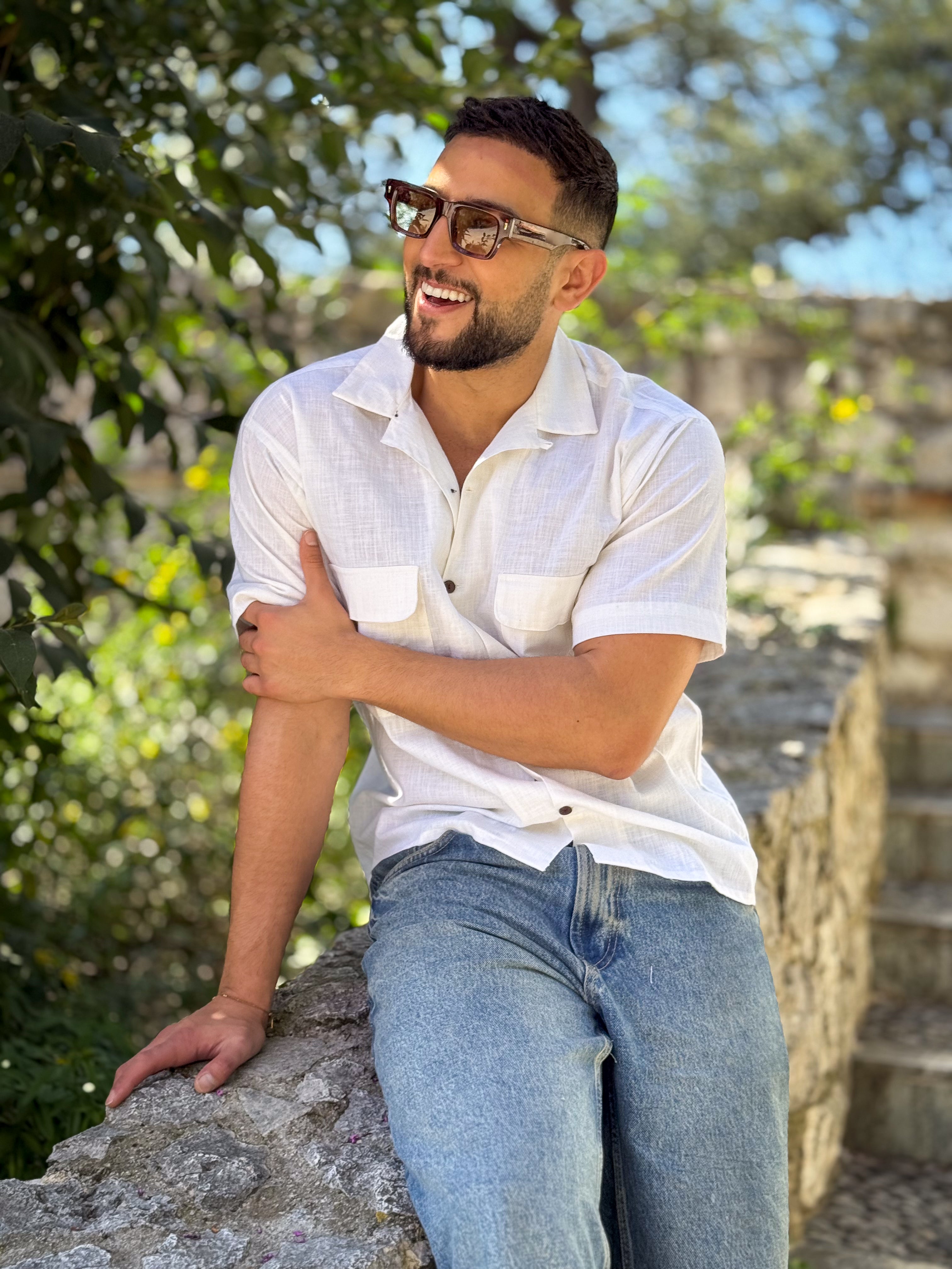 Men’s Vintage White Linen Shirt – Cuban Collar, Coconut Buttons & Timeless Style – Gift for Him