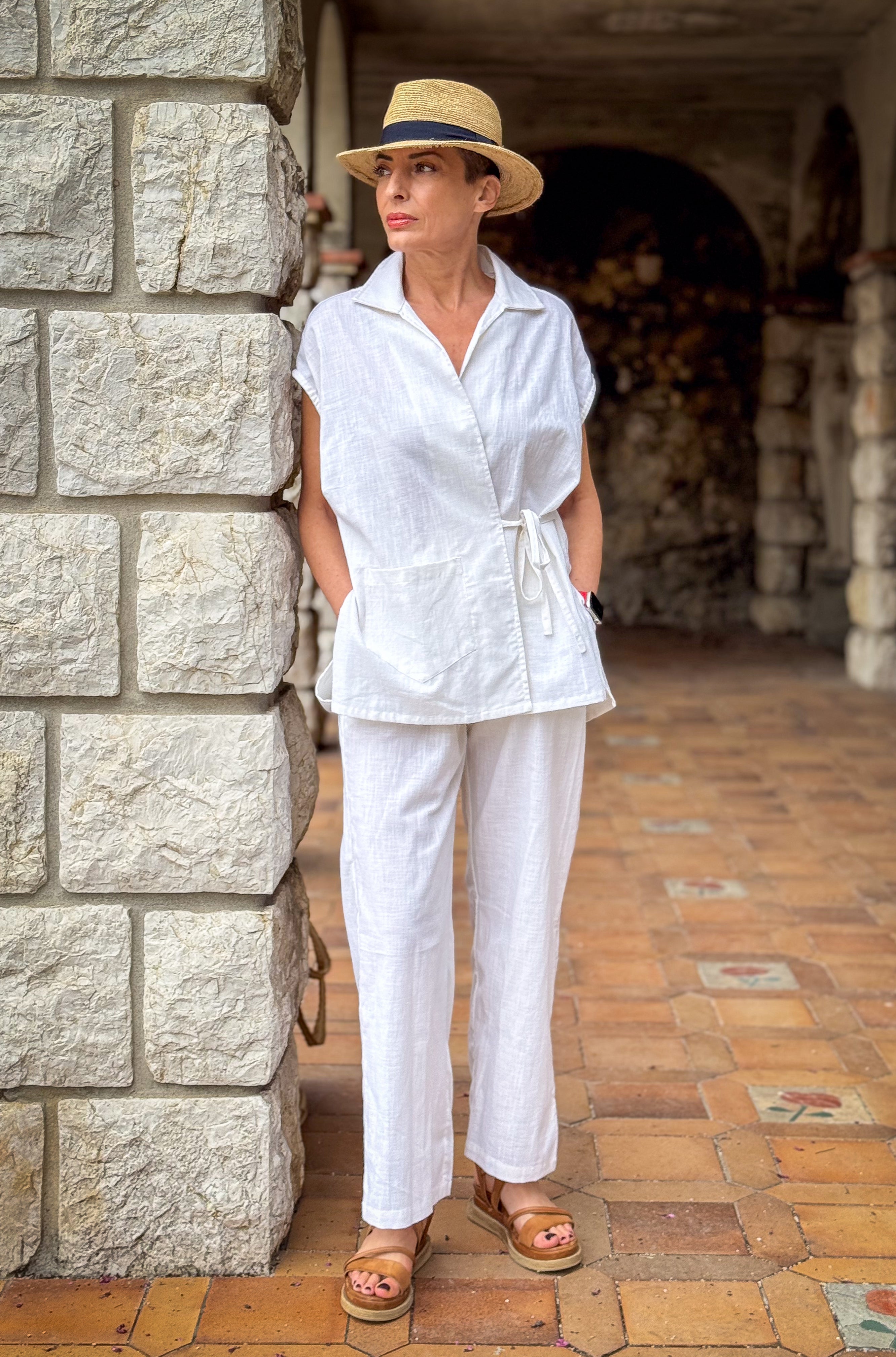 White Linen Kimono & Pants Set – Natural Elegance and Artisanal Comfort