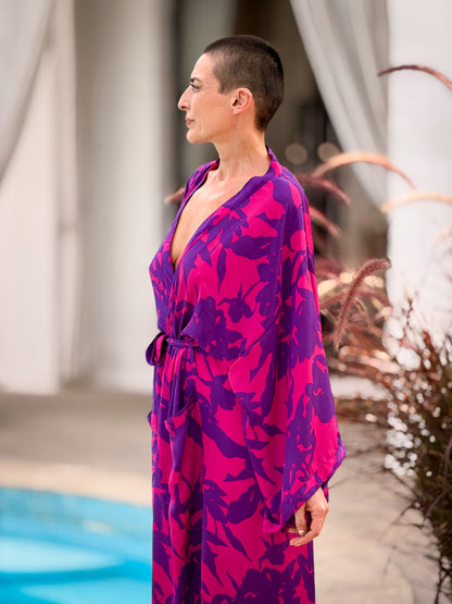 Kimono long en soie vintage  – robe d’intérieur ceinturée –  peignoir vintage en soie