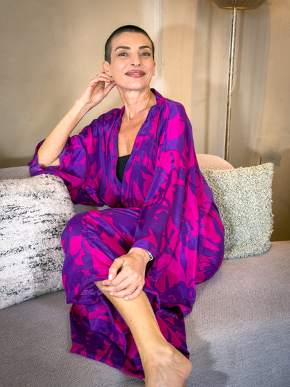 Kimono long en soie vintage  – robe d’intérieur ceinturée –  peignoir vintage en soie