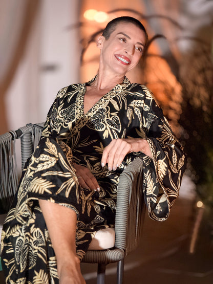 Kimono long en soie vintage  – robe d’intérieur ceinturée –  peignoir vintage en soie