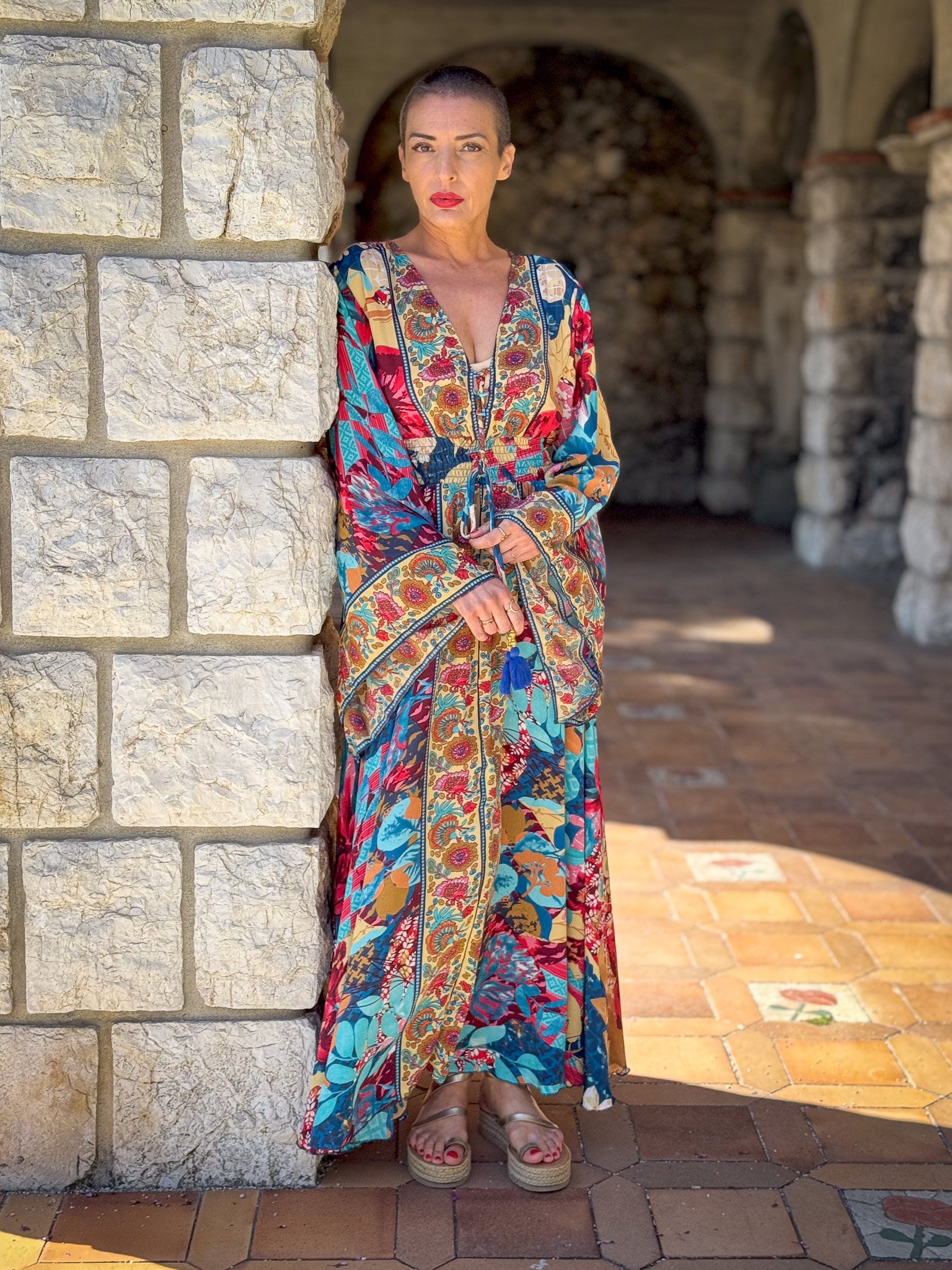 Robe longue boho en soie, robe vintage en soie, robe décolleté, robe smockée, robe gypsy bohème, robe manches évasées, robe d'été
