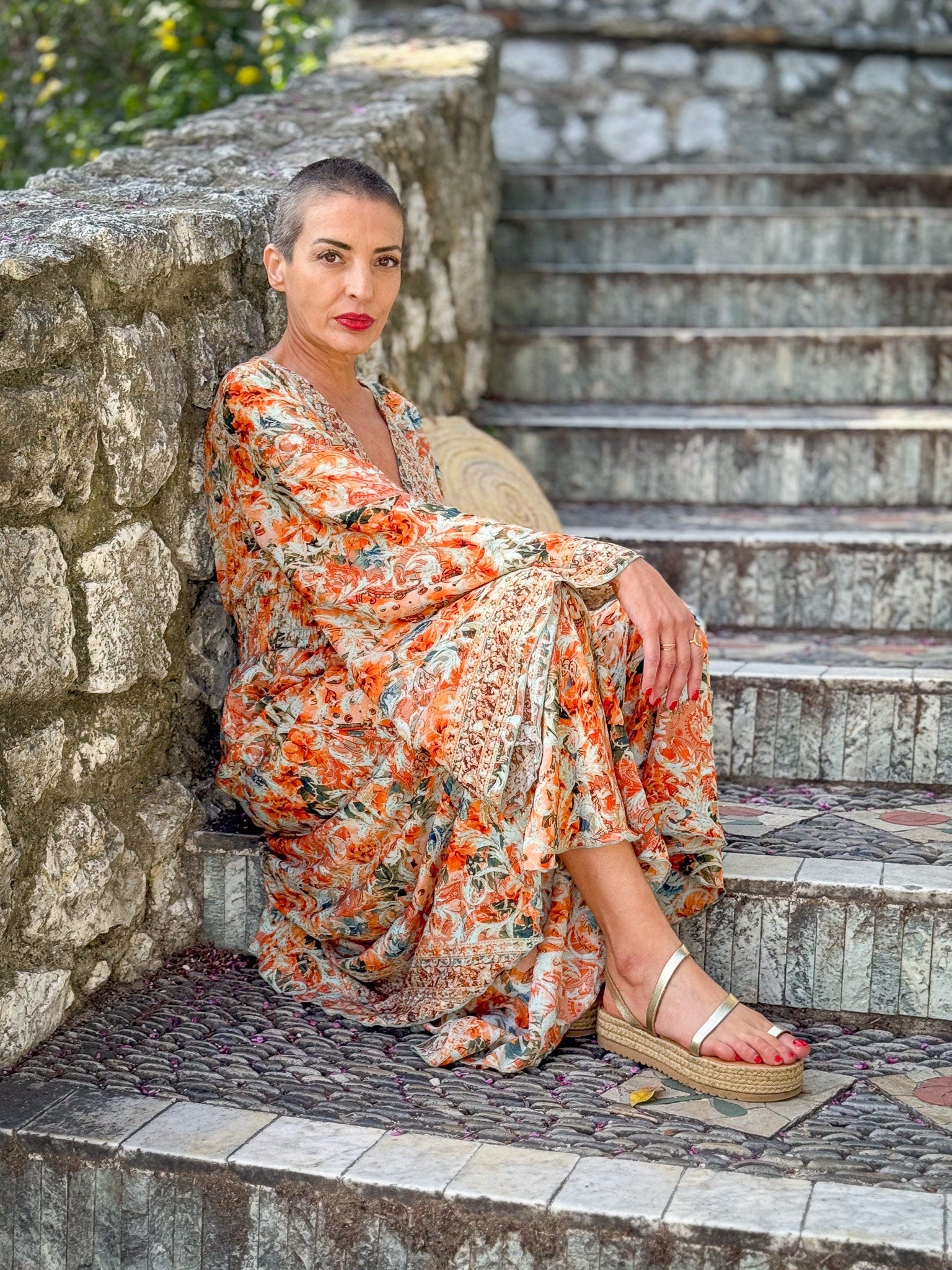 Robe longue boho en soie, robe vintage en soie, robe décolleté, robe smockée, robe gypsy bohème, robe manches évasées, robe d'été