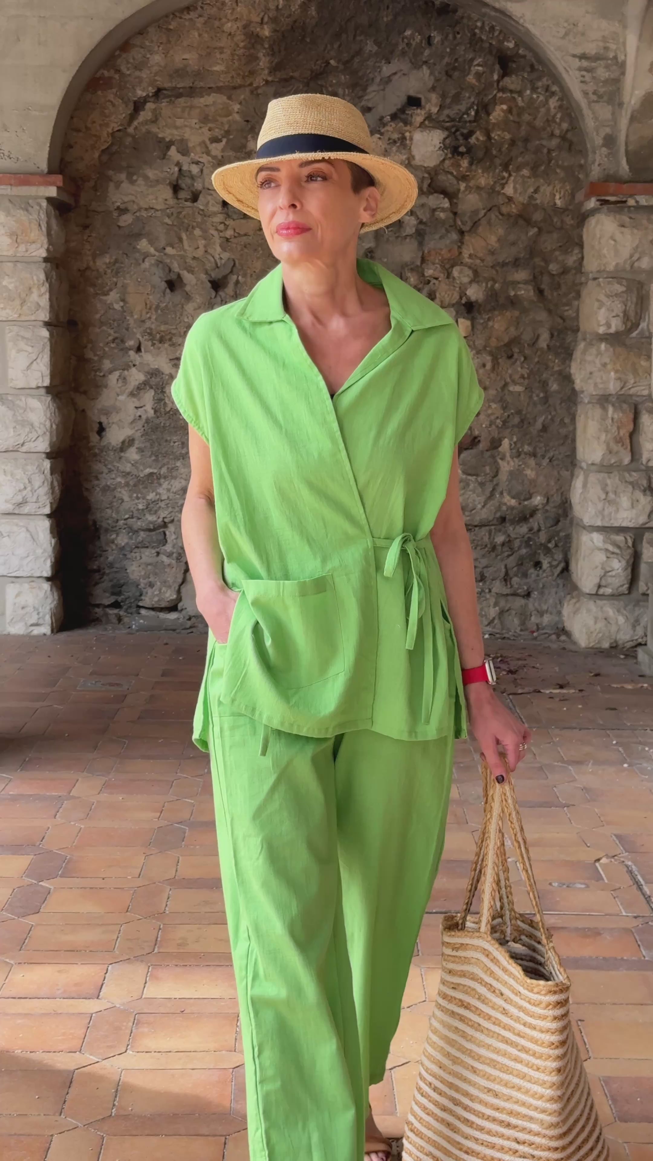 Green Linen Kimono & Pants Set – Natural Elegance and Artisanal Comfort