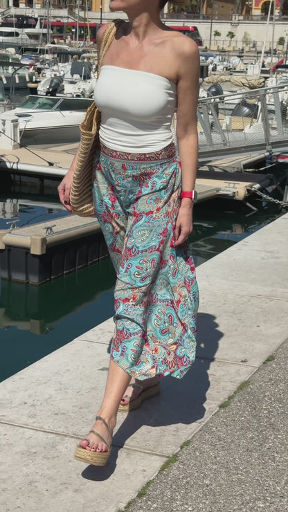 Short Flowy Silk Pants for Women – Boho Chic Style – Bohemian Pants – Flared Cut – Vintage Look