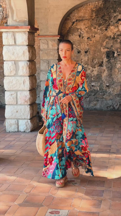 Robe longue boho en soie, robe vintage en soie, robe décolleté, robe smockée, robe gypsy bohème, robe manches évasées, robe d'été
