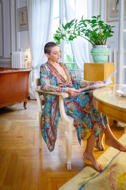 Long silk kimono, Boho Lounge Dress, Dressing gown, Vintage Kimono with Belt